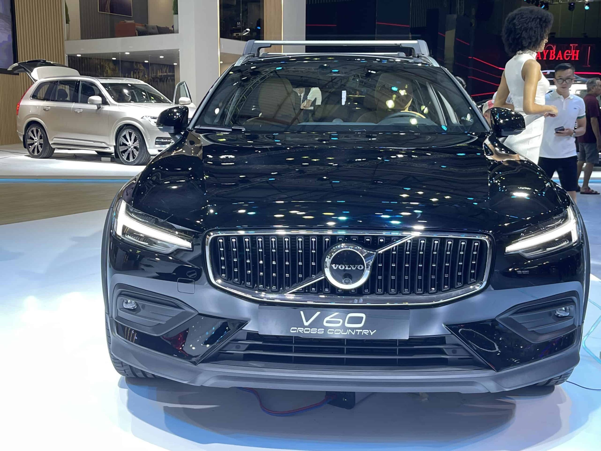 anh-thuc-te-volvo-v60-cross-country-ultimate-2023 (13)