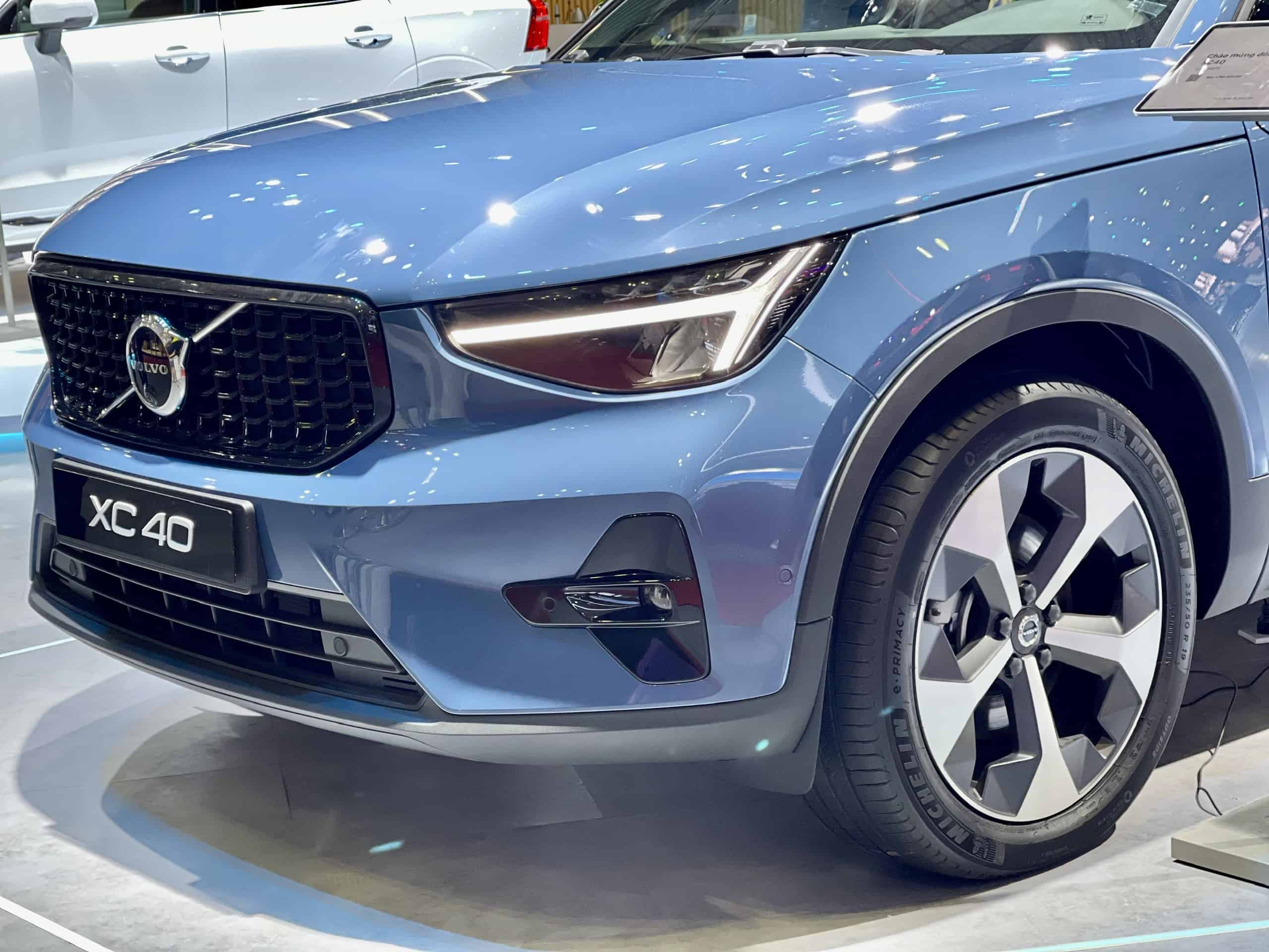 anh-thuc-te-volvo-xc40-ultimate-2023 (10)