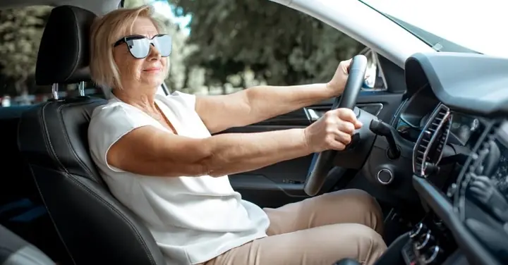 70 Tuổi Có Được Lái Xe Ô Tô
