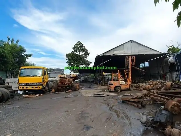 Bãi Xe Ô Tô Phế Liệu Tphcm