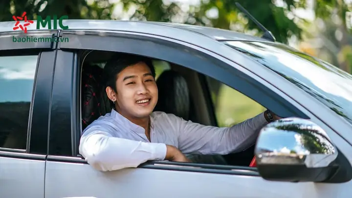 Bảo Hiểm Xe Ô Tô 4 Chỗ Bao Nhiêu Tiền