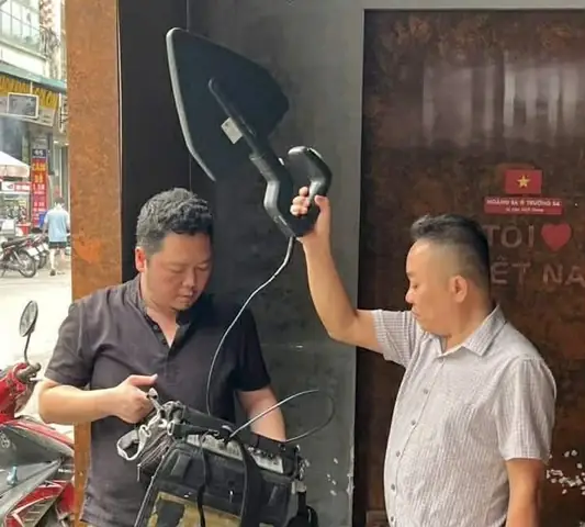 Bi Tê Xe Ô Tô