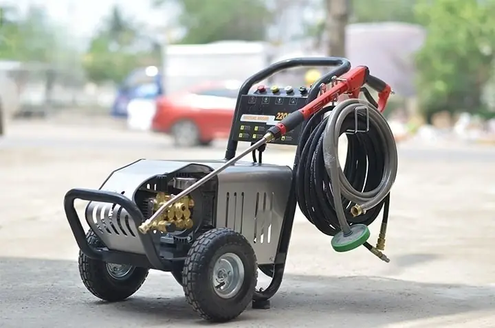 Các Loại Máy Rửa Xe Ô Tô