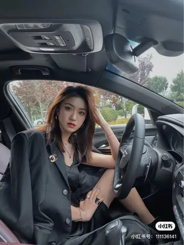 Chụp Ảnh Trên Xe Ô Tô