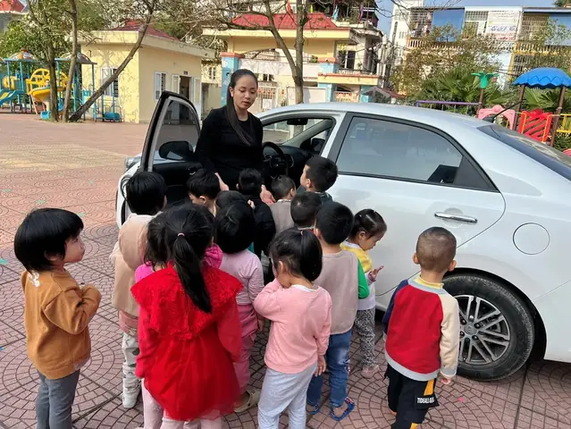 Giáo Án Khám Phá Xe Ô Tô
