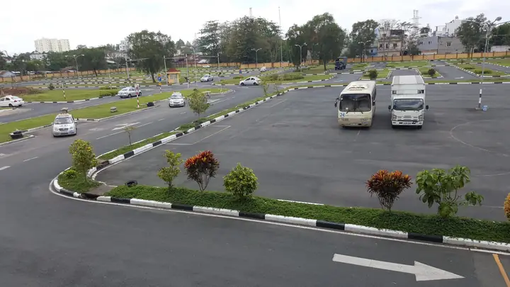 Học Lái Xe Ô Tô Đà Nẵng