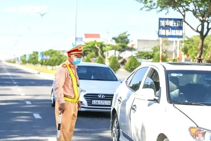 Lỗi Không Giữ Khoảng Cách An Toàn Xe Ô Tô