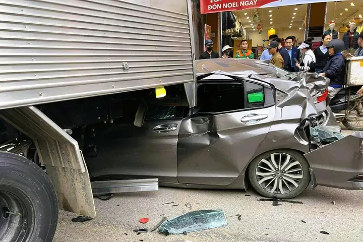 Tai Nạn Xe Ô Tô Ở Thanh Hóa