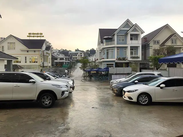 Thuê Xe Ô Tô Đà Lạt