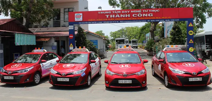 Trường Dạy Lái Xe Ô Tô Thành Công Trường Dạy Lái Xe Ô Tô Thành Công