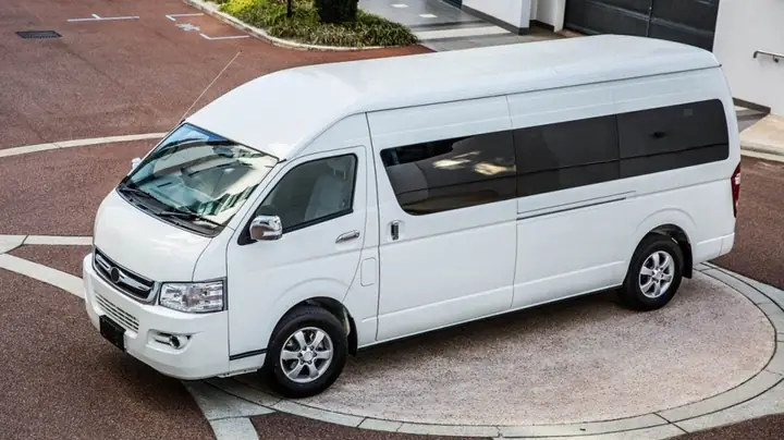Xe Ô Tô 16 Chỗ Toyota