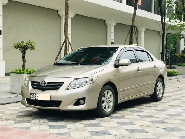 Xe Ô Tô Altis 2010