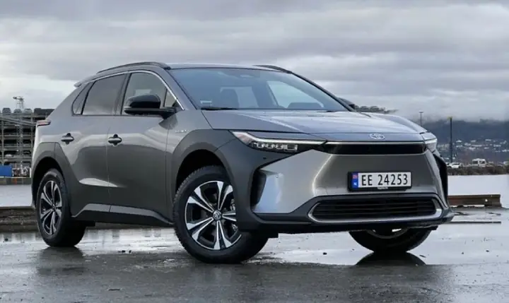 Xe Ô Tô Điện Toyota