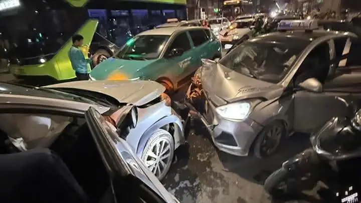 Điều Khiển Xe Ô Tô Gây Tai Nạn