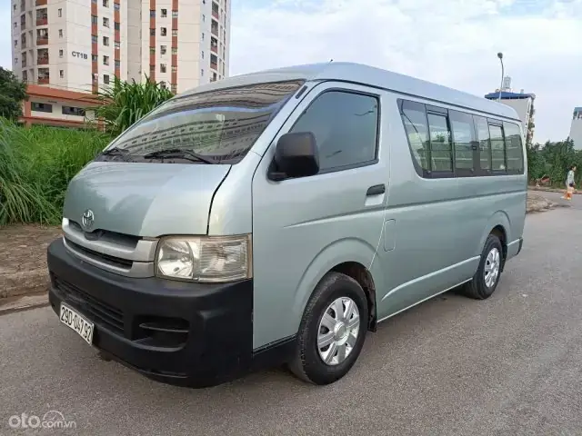 Giá Xe Ô Tô 12 Chỗ Đời 2006