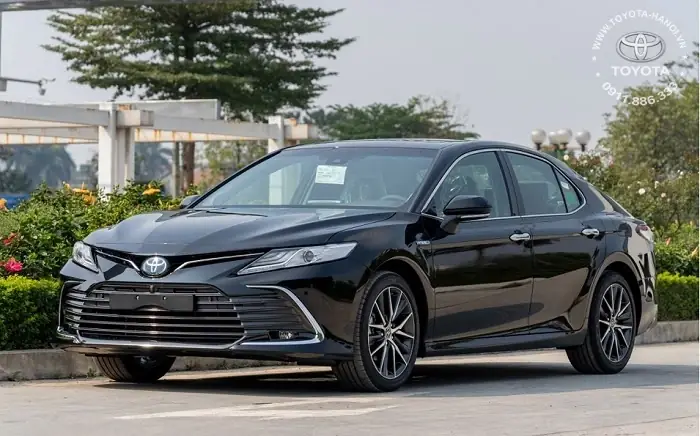 Giá Xe Ô Tô Camry 2.5