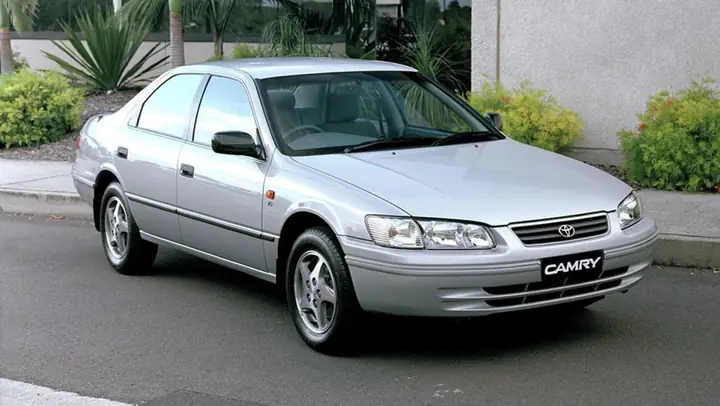 Giá Xe Ô Tô Camry Cũ