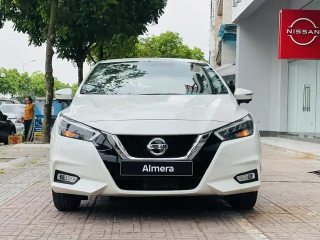 Giá Xe Ô Tô Nissan 5 Chỗ
