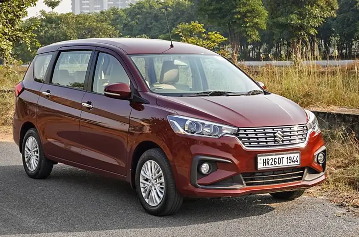 Giá Xe Ô Tô Suzuki Ertiga 7 Chỗ