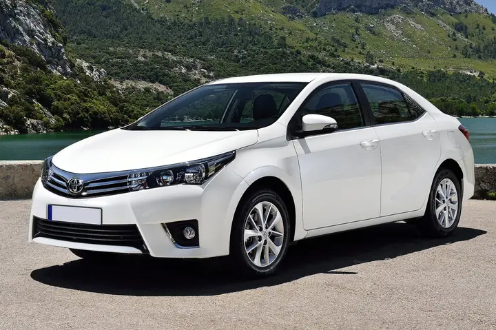 Giá Xe Ô Tô Toyota Altis 2014