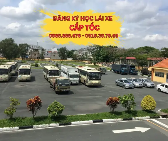 Học Lái Xe Ô Tô Tiến Thành