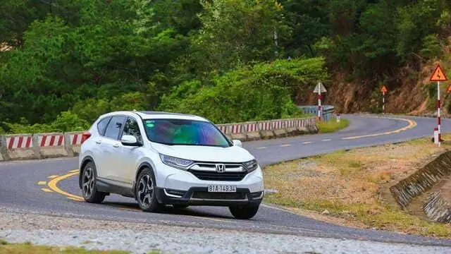 Kỹ Thuật Lái Xe Ô Tô Vào Cua