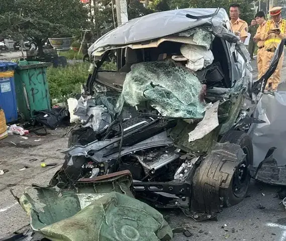 Long Đền Xe Ô Tô Long Đền Xe Ô Tô