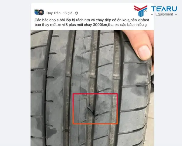 Lốp Xe Ô Tô Bị Rách