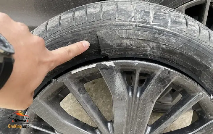 Lốp Xe Ô Tô Bị Xước
