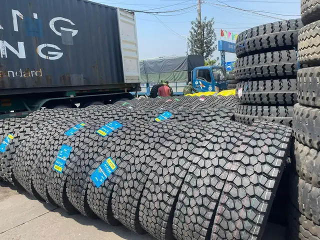 Lốp Xe Ô Tô Container
