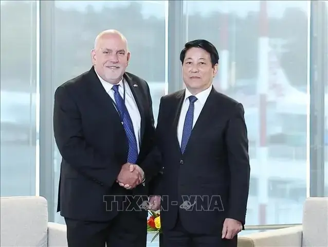 Luong Xe Ô Tô Theo Ti Nh Tha Nh