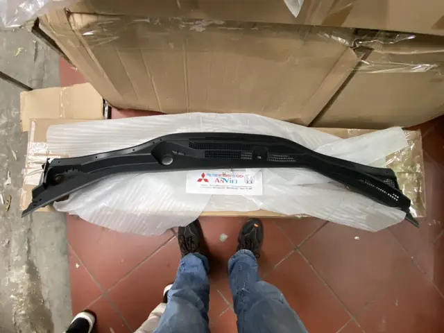 Máng Nước Xe Ô Tô
