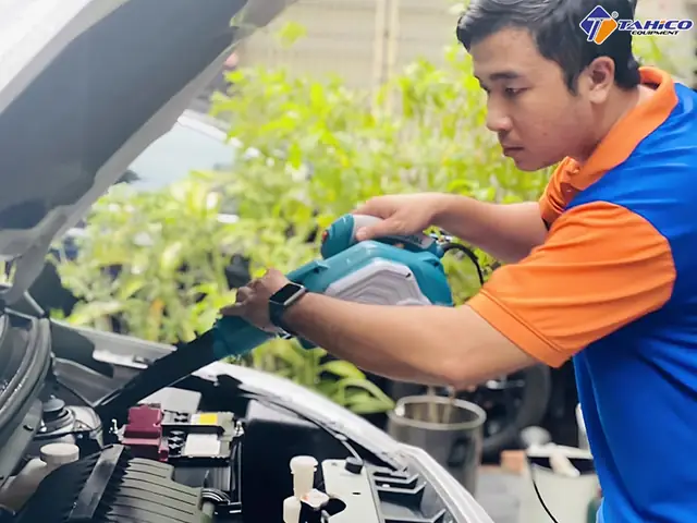 Máy Thổi Bụi Xe Ô Tô