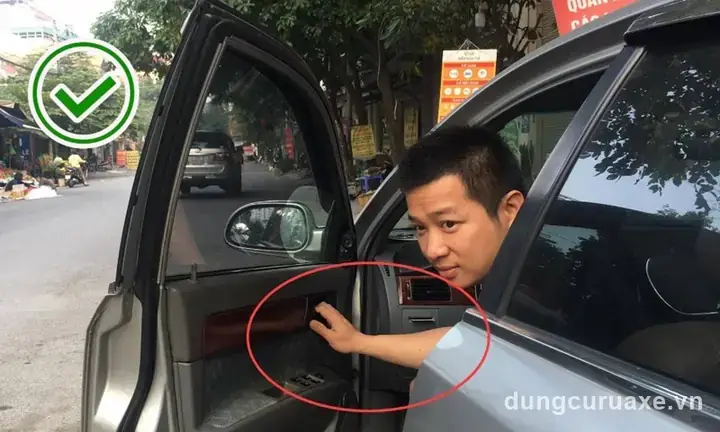 Mở Cửa Xe Ô Tô Bằng Pass