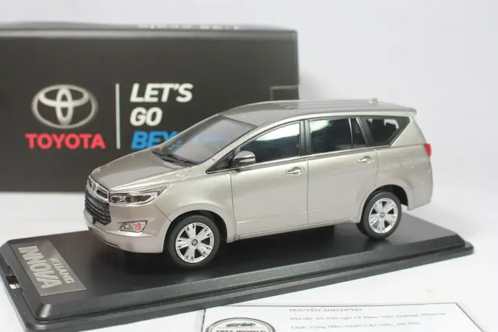 Mô Hình Xe Ô Tô Con Toyota