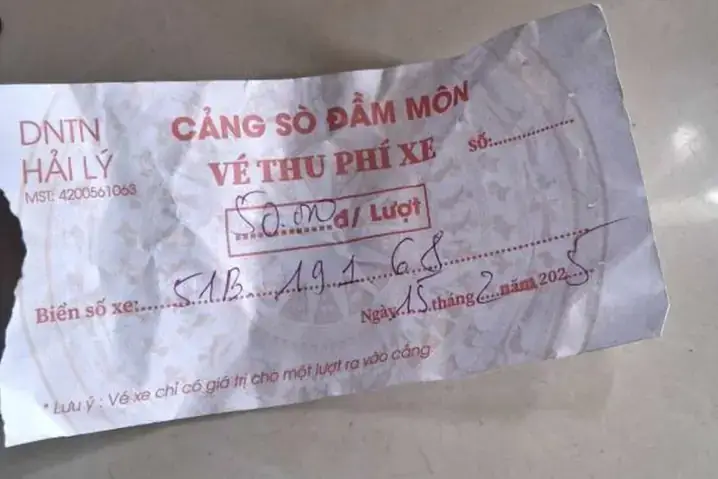 Mức Thu Phí Xe Ô Tô Ra Vào Cảng