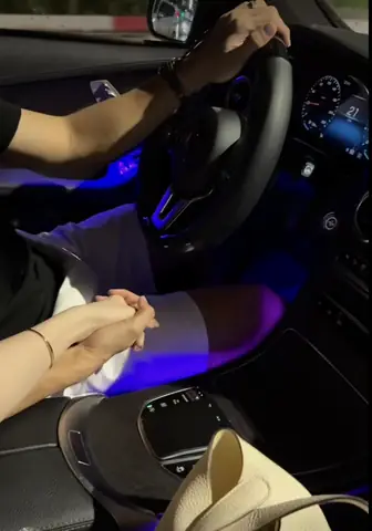 Nắm Tay Trên Xe Ô Tô