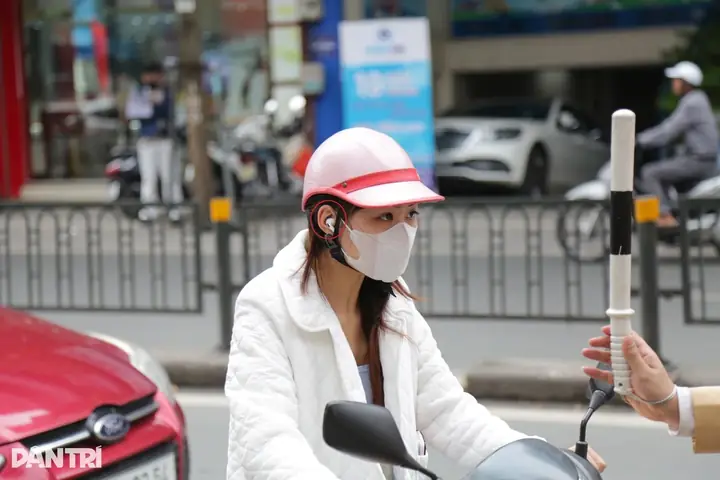 Nghe Nhạc Khi Đi Xe Ô Tô