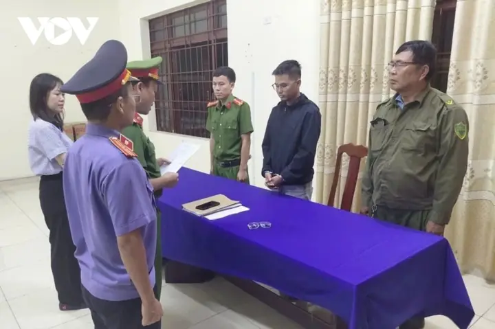 Người Yêu Nói Chuyện Trong Xe Ô Tô