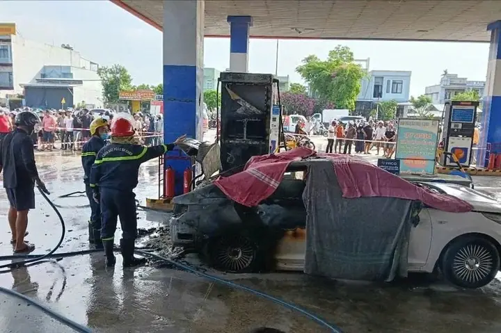 Nhà Chứa 2 Xe Ô Tô