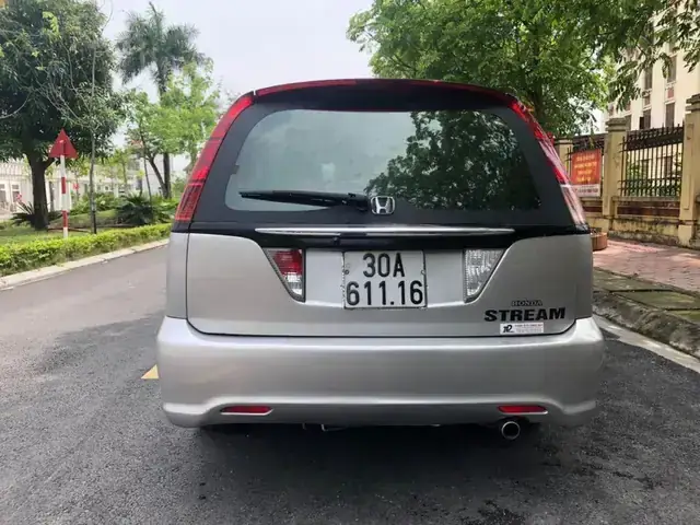 Nội Thất Xe Ô Tô Honda Stream Đời 2005