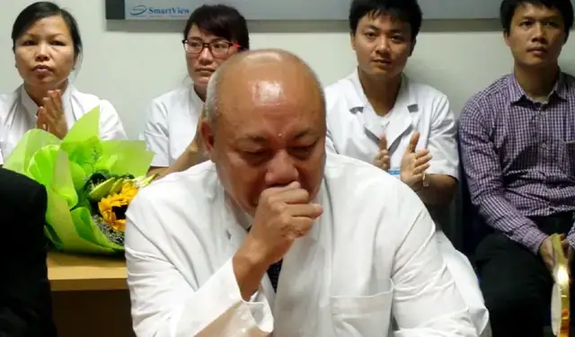 Pgs Ts Nguyễn Văn Thạch Đập Xe Ô Tô