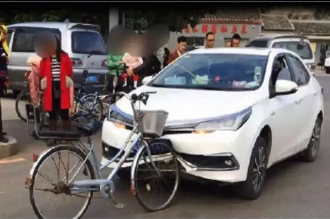 Tai Nạn Xe Đạp Ô Tô