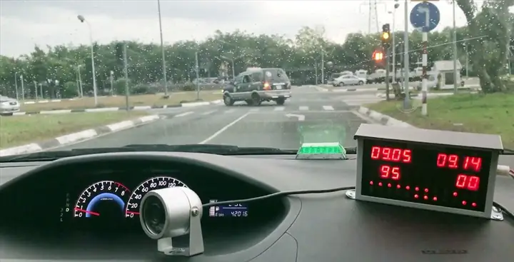 Thi Lái Xe Ô Tô B2 100 Điểm