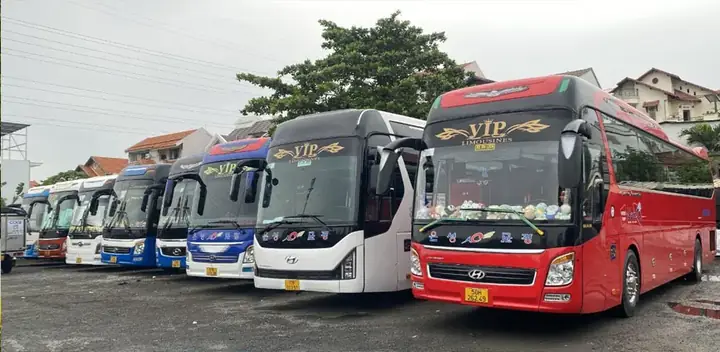 Thông Số Kỹ Thuật Xe Ô Tô Universe 45