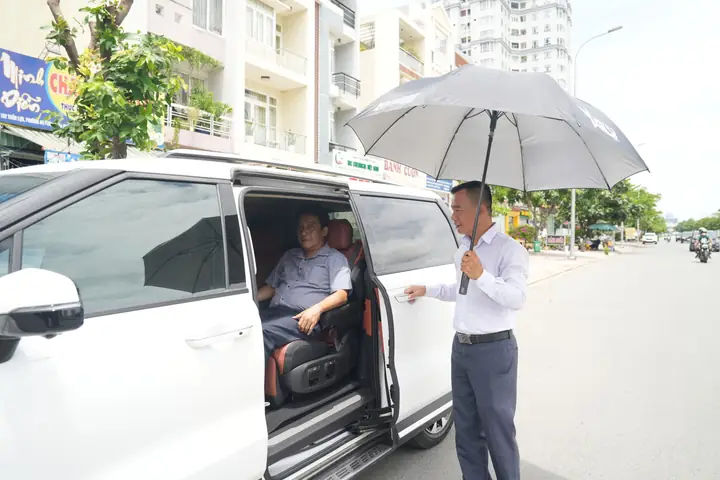 Thuê Xe Ô Tô Của Công Ty Việt Á