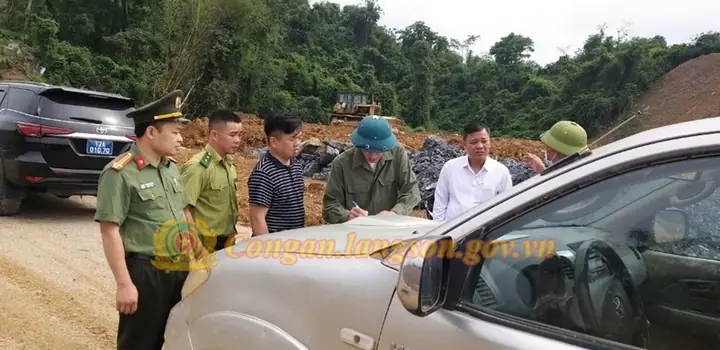 Trang Trí Xe Ô Tô Khởi Công Trang Trí Xe Ô Tô Khởi Công