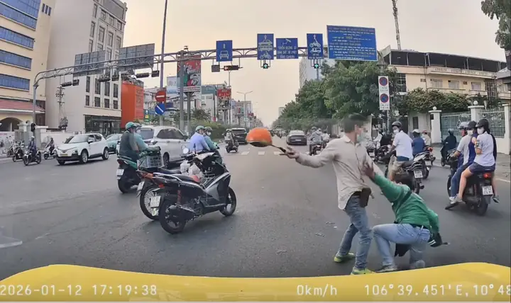Trong Ô Tô Xe Máy Nếu Chúng