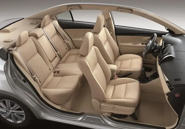 Xe Ô Tô 4 Chỗ Chở Được Mấy Người