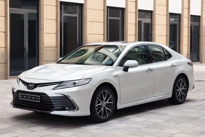 Xe Ô Tô 4 Chỗ Tiết Kiệm Nhiên Liệu